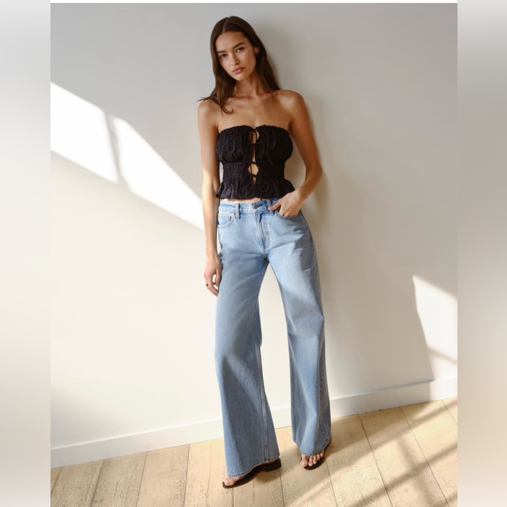 Abercrombie & Fitch Light Blue mid rise Jeans